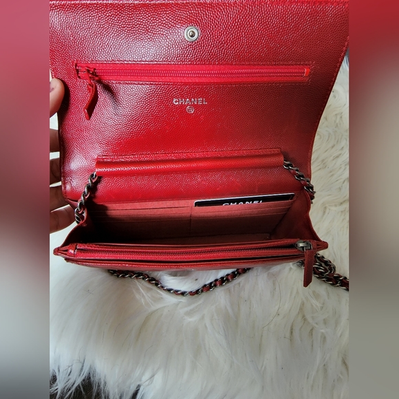 CHANEL Caviar Quilted Wallet On Chain WOC Red - Picture 5 of 9